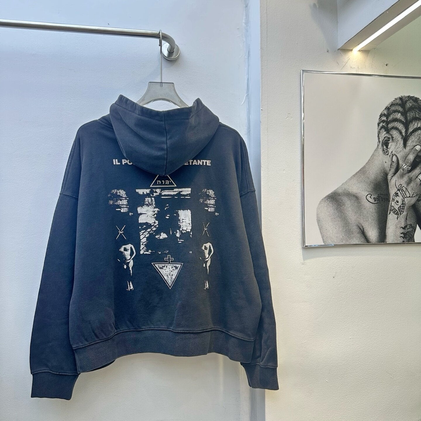 ERD Inspired American Retro Washed Black Hoodie Pullover