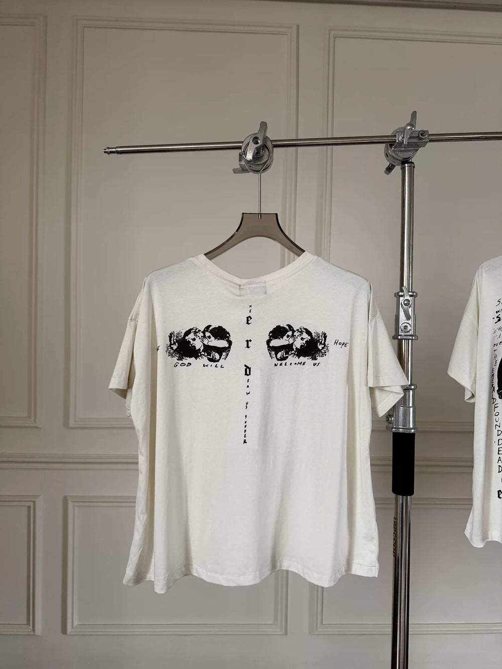 ERD melancholy rich second-generation Cleanfit Boxy White Portrait Tee