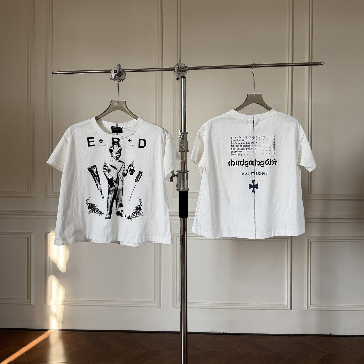 ERD melancholic Vintage Boy Graphic Cropped T-Shirt
